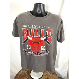 Chicago Bulls NBA Graphic T Shirt L